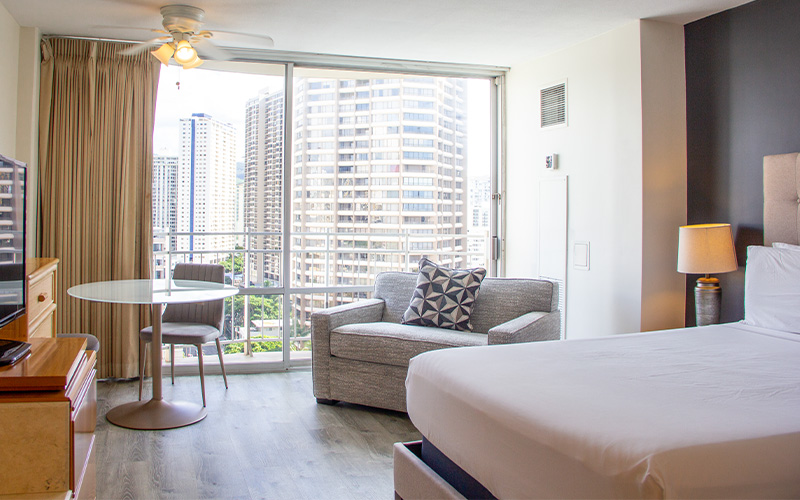Condos at Ilikai